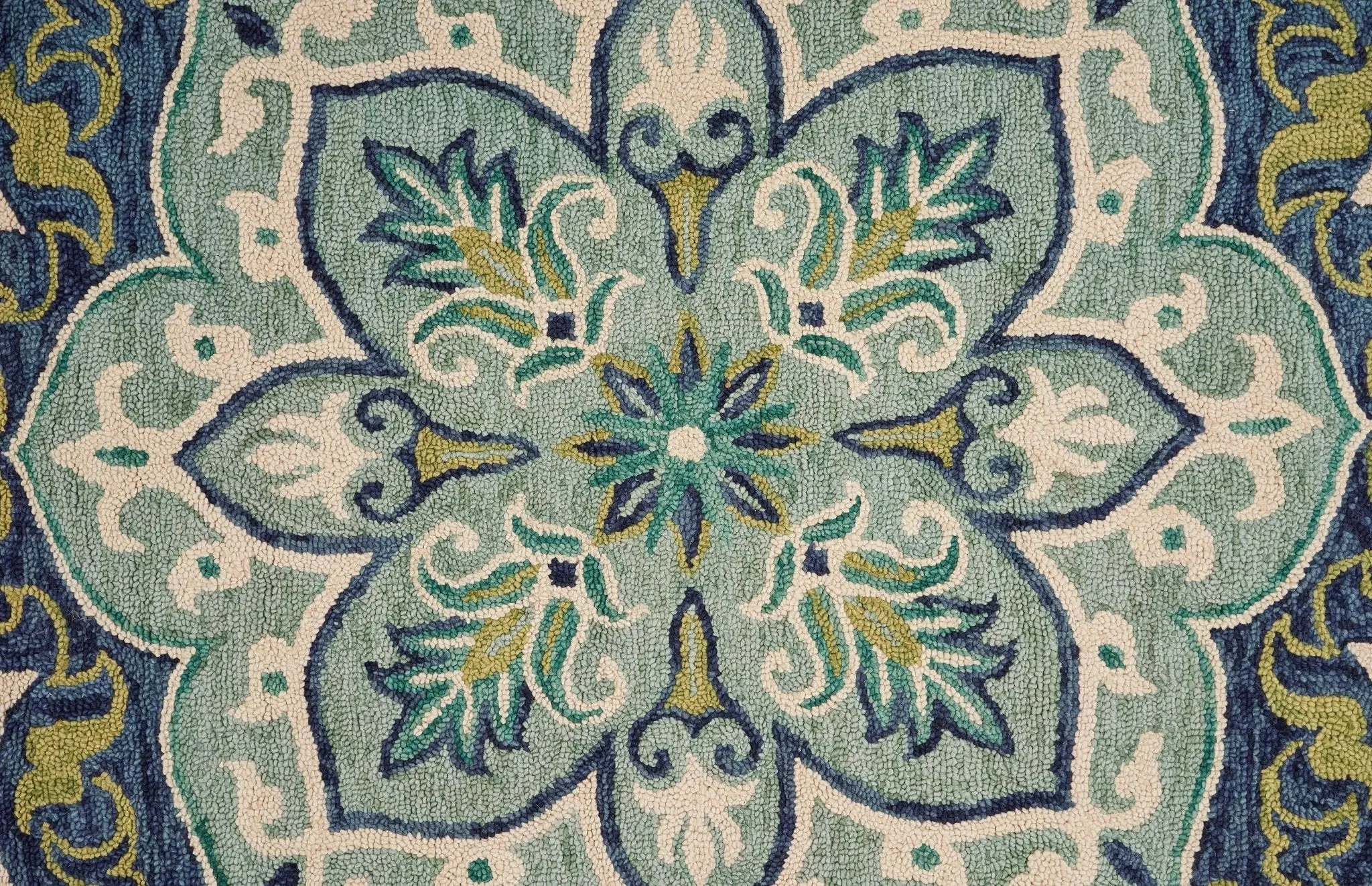 Dazzle 54077TEA Teal Rug