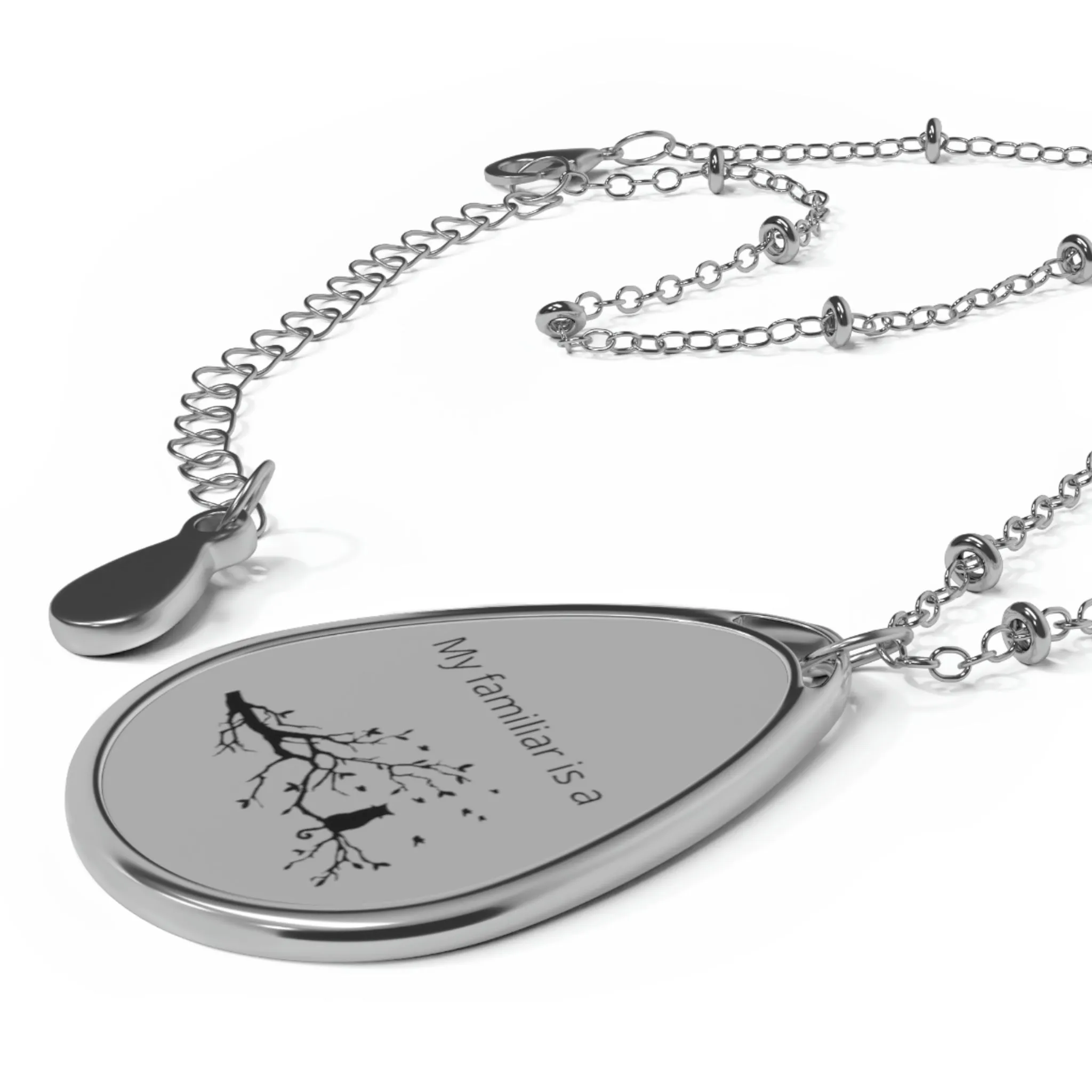 familiar Oval Necklace