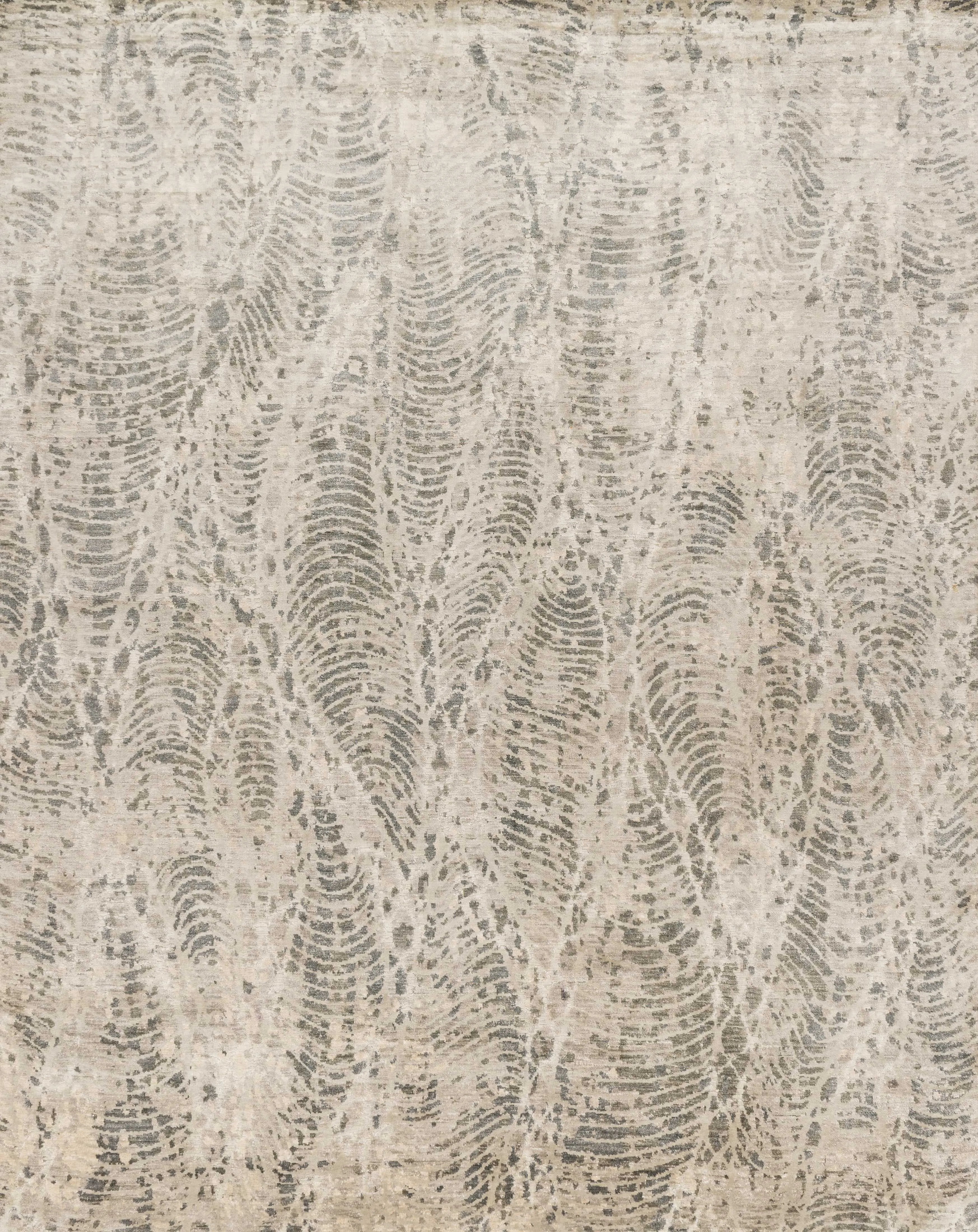 Transcend Rug in Silver & Steel