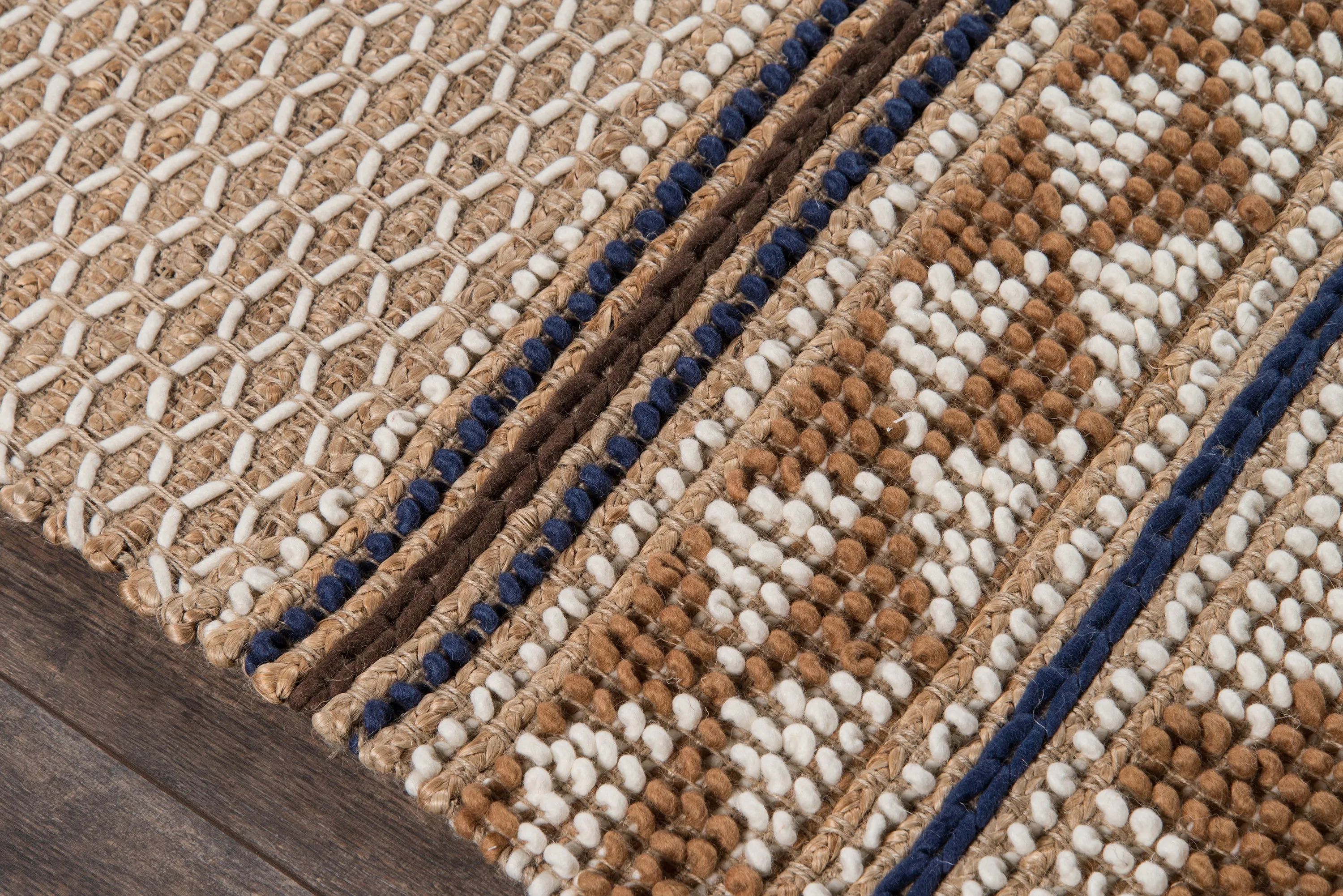 Transitional Hand Woven Off-White Rug
